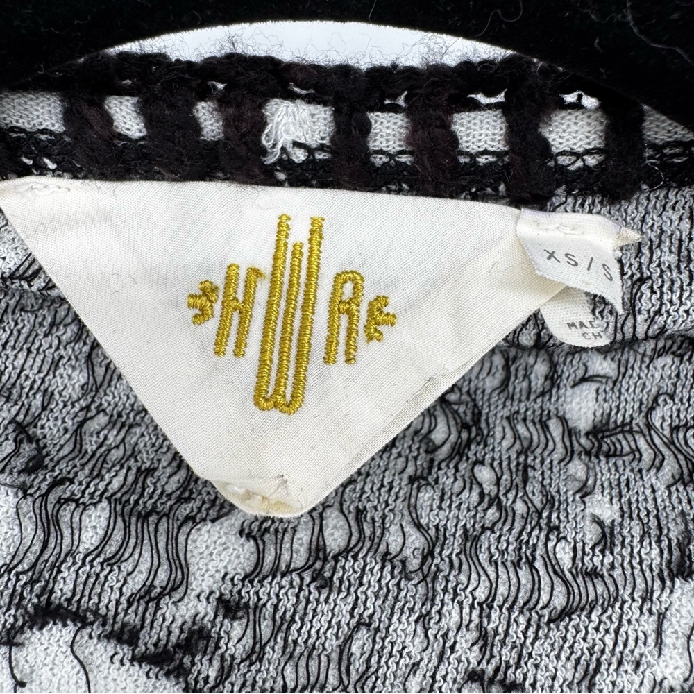 Anthropologie HWR Black and White Patterned sweater, oversized shawl Cardigan - Picture 4 of 5